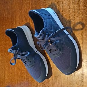 EUC Reebok DMXFoam Sneakers - Size 6.5